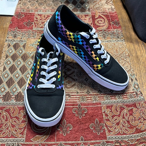 Vans Shoes - Vans Women’s Ward Canvas platform sneakers  rainbow size 5